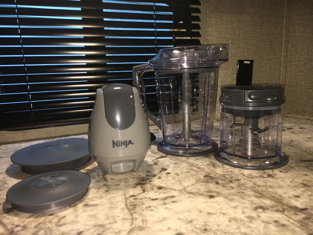 Ninja QB900B Master Prep Food Processor Blender with 48 Oz Pitcher