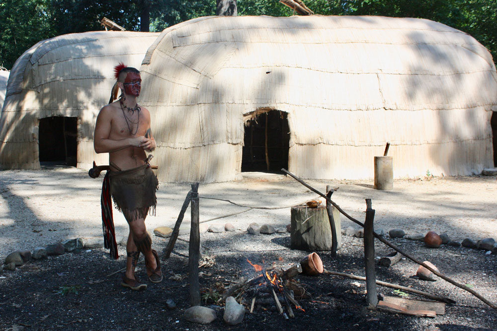 Jamestown Settlement Museum Jamestown VA Powhatan Village Interpreter