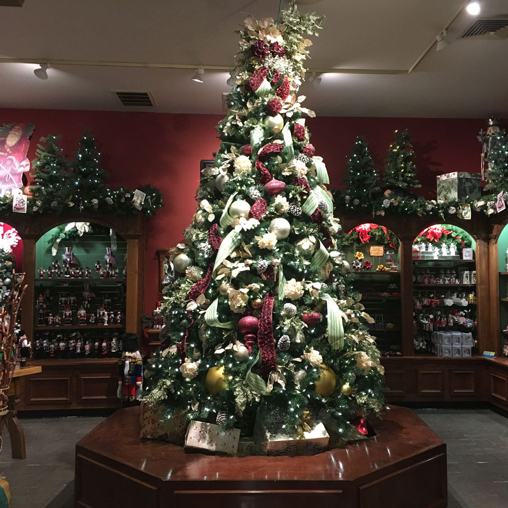 Busch Gardens Williamsburg Christmas Town Germany Gifts