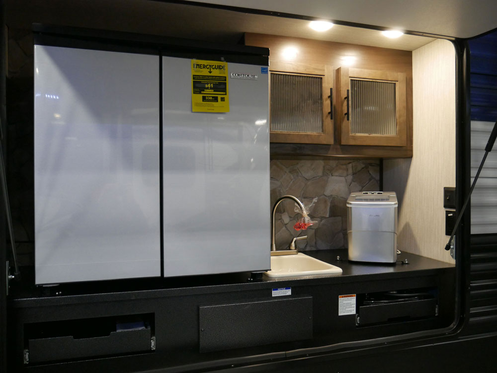RV Outdoor Kitchen Large Fridge and Ice Maker Tidewater RV Show 2020