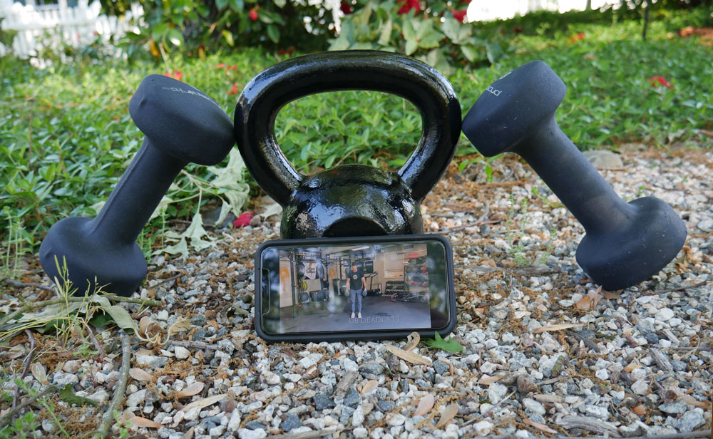 Outdoor Fitness Kettlebell Dumbells Phone Street Parking App