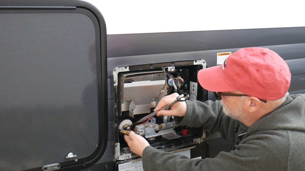 Cleaning the RV Water Heater Tank With Vinegar Tip