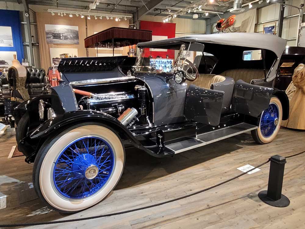 1917 Owen Magnetic car at Fountainhead Antique Auto Museum