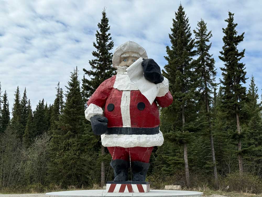World's Largest Santa Statue in North Pole Alaska