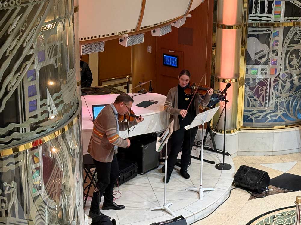 String duet in the Sapphire Princess Piazza