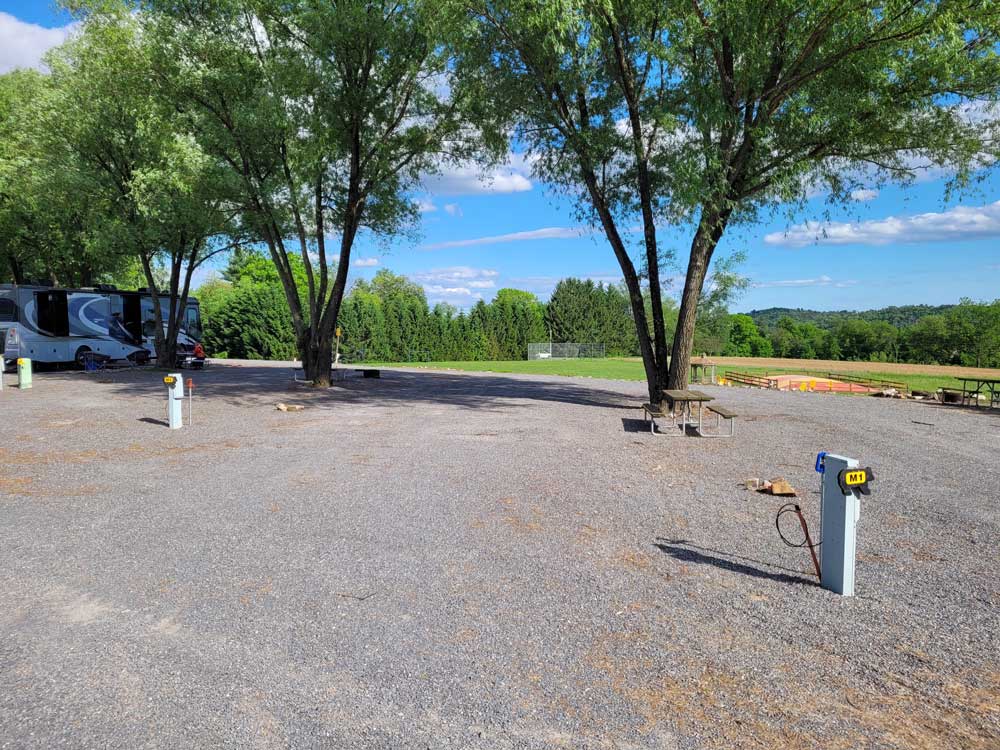 Pull-through campsite at Williamsport KOA