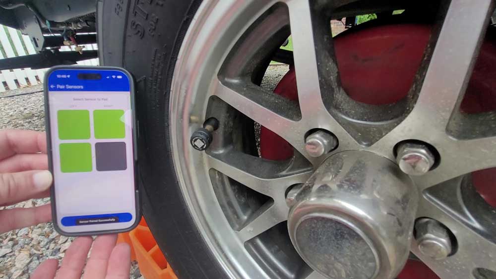 Tire Linc sensor installation and app pairing